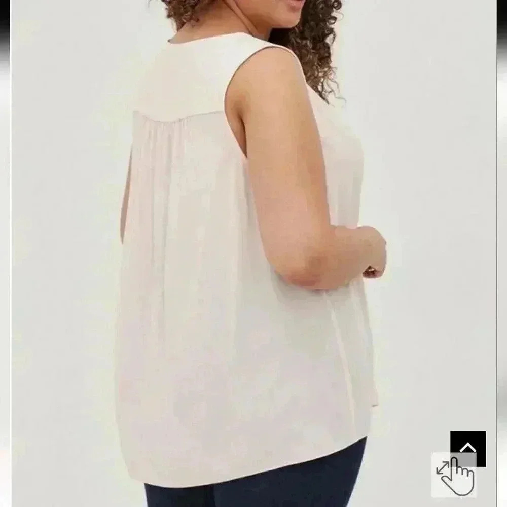 Torrid Baby Pink blouse, size 00x - Picture 3 of 12